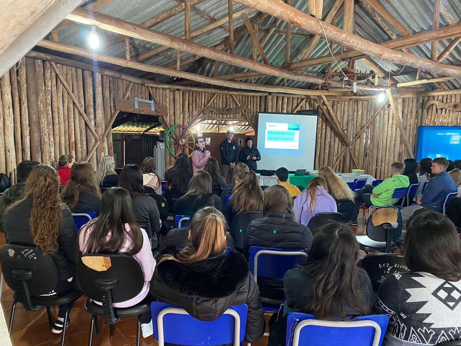 Agronomia da Setrem realiza palestra em escola no município de Alegria