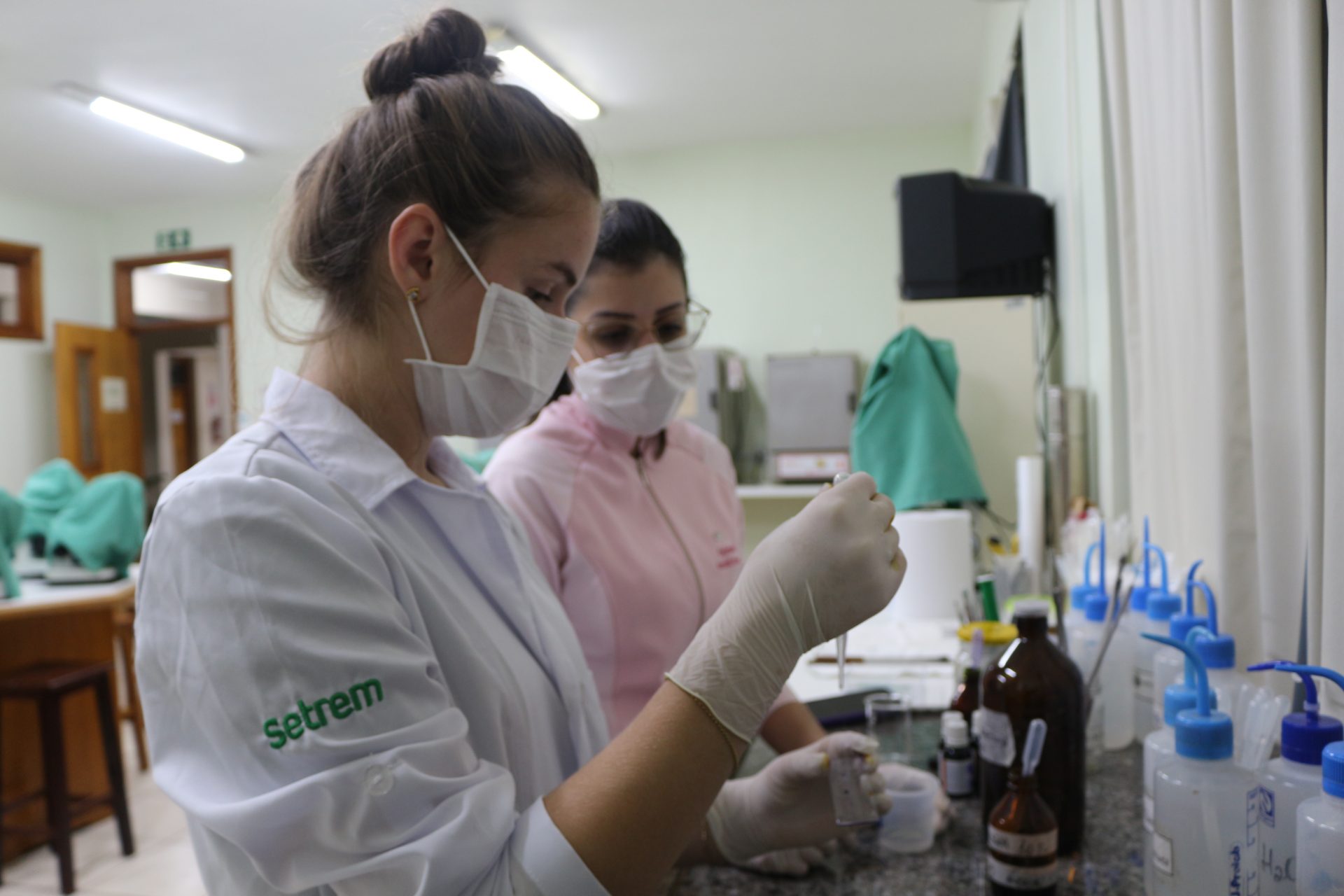 FORMAÇÃO TÉCNICA EM ENFERMAGEM COM QUALIDADE E HUMANIZAÇÃO É NA SETREM