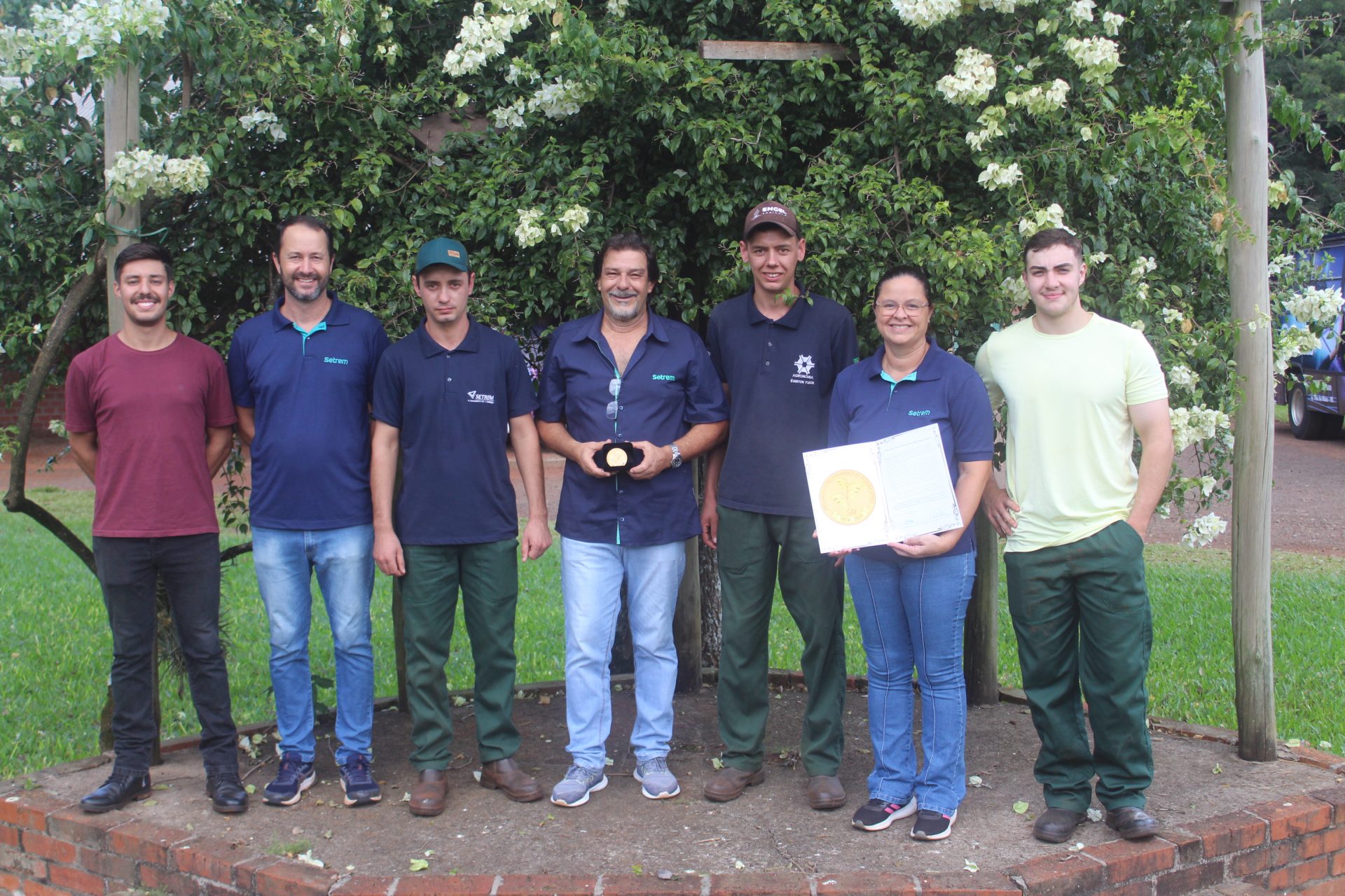 <strong>Setrem recebe honraria por contribuição significativa ao desenvolvimento do Programa de Melhoramento Genético de Aveia</strong>