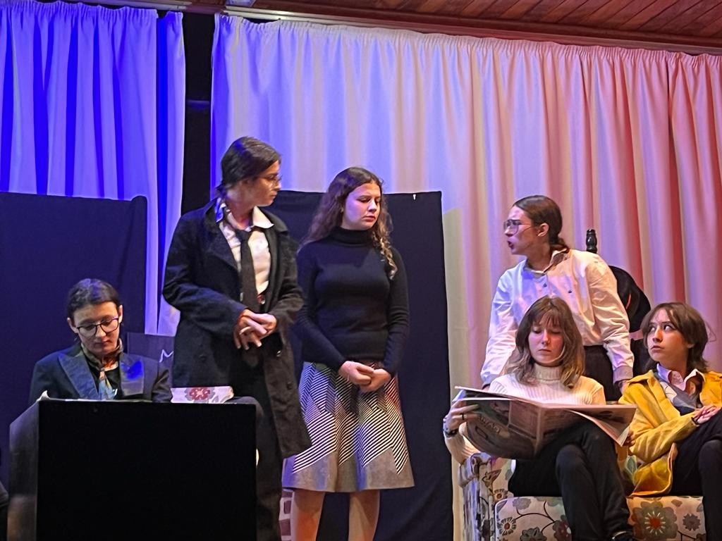 O teatro e sua relevância na escola